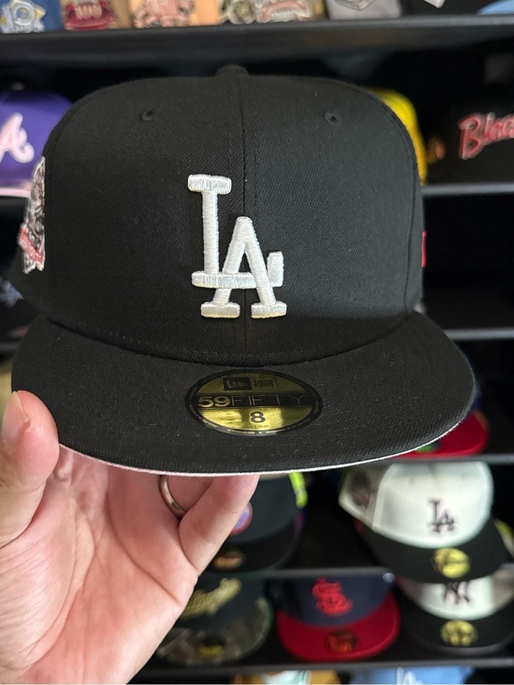 New Era Los Angeles Dodgers 59FIFTY Black Pink Fitted Hat Size 8 MLB